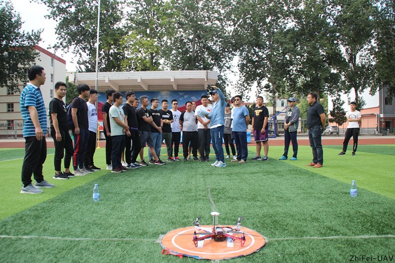 河北智飛極農(nóng)無人機(jī)科技|一鳶科技|行業(yè)定制無人機(jī) 河北智飛極農(nóng)無人機(jī)科技|一鳶科技|行業(yè)定制無人機(jī)